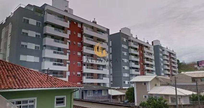 Apartamento em Praia Comprida, São José/SC