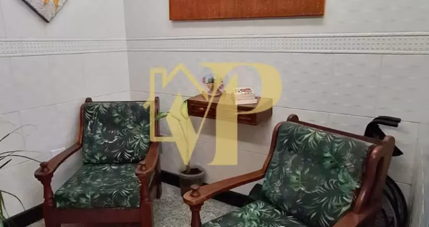 Kitnet mobiliada na guilhermina, com vista lateral para o mar e localização privilegiada!