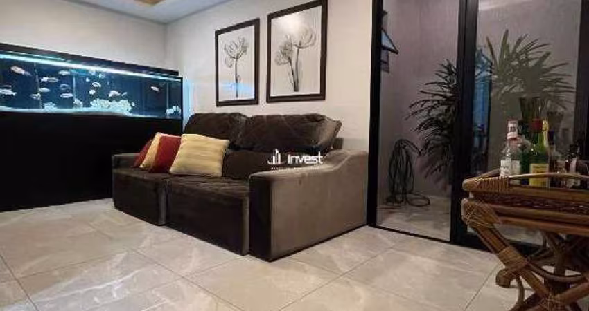 Linda casa disponível para venda em Condomínio fechado