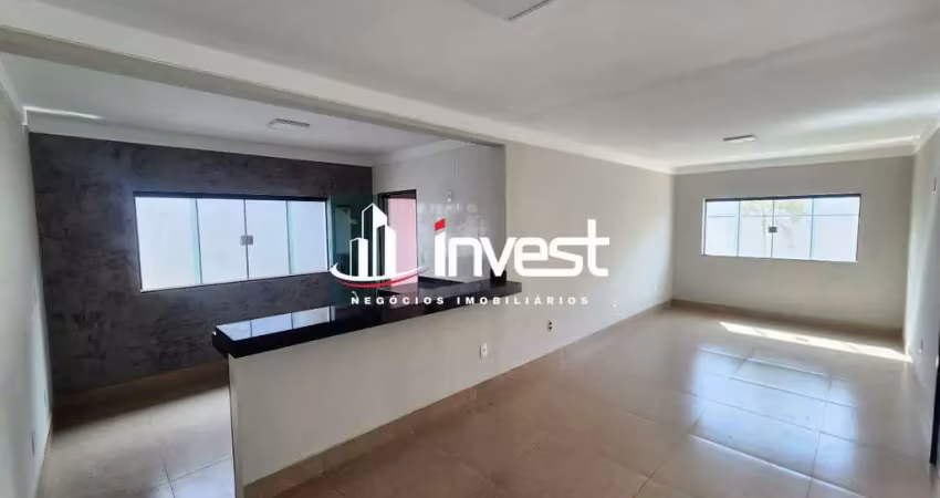 Casa com excelente localização no bairro universitário quatro quartos sendo uma suíte
