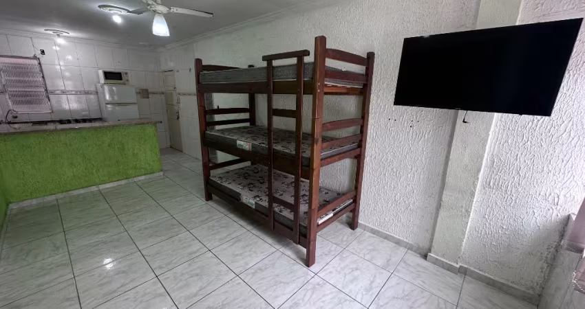 OPORTUNIDADE - KITNET - 1 QUADRA DA PRAIA