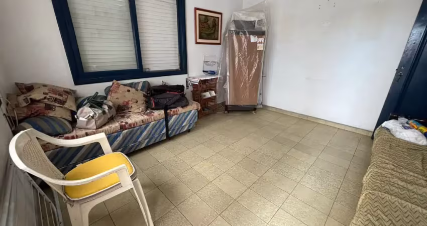 Apartamento no gonzaga uma quadra da praia mobiliado vista mar