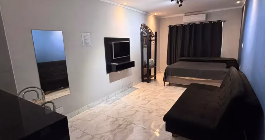 Oportunidade kitnete toda reformada com garagem perto da praia
