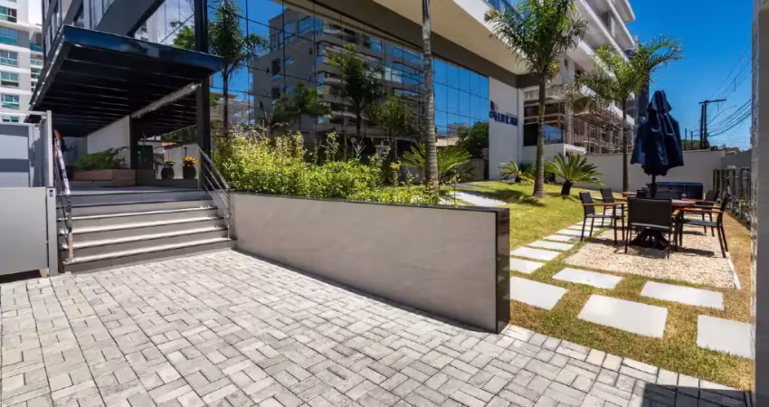 Apartamento na Praia Brava - aluguel anual