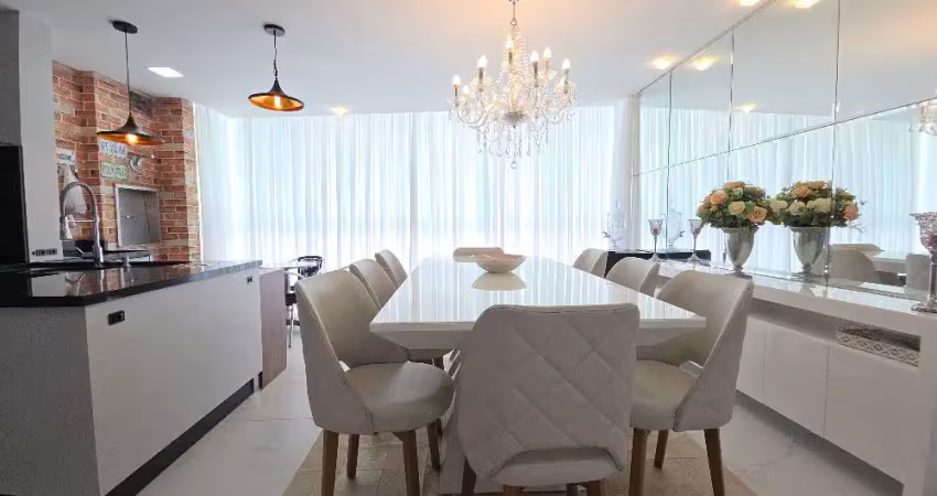 Apto mobiliado com 4 suites, 3 vagas, andar alto no pioneiros em balneário