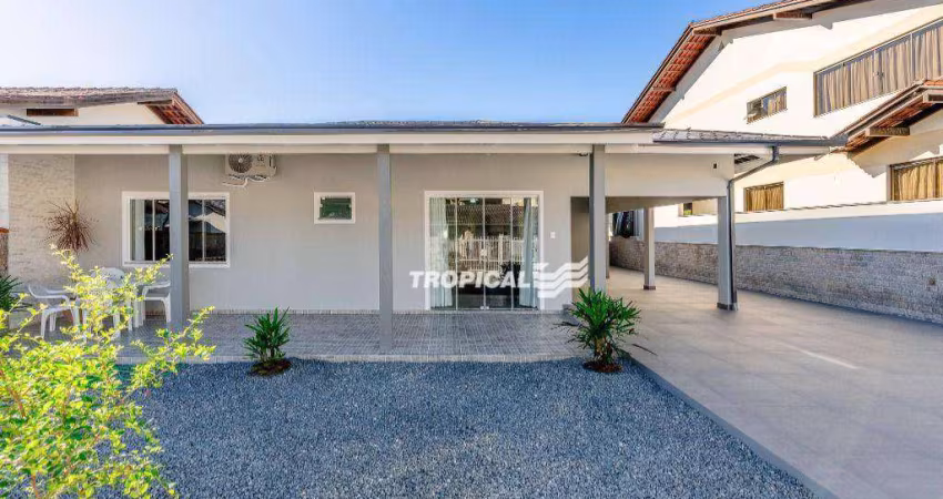 Casa com 3 dormitórios à venda, 219 m² por R$ 1.095.000,00 - Tribess - Blumenau/SC