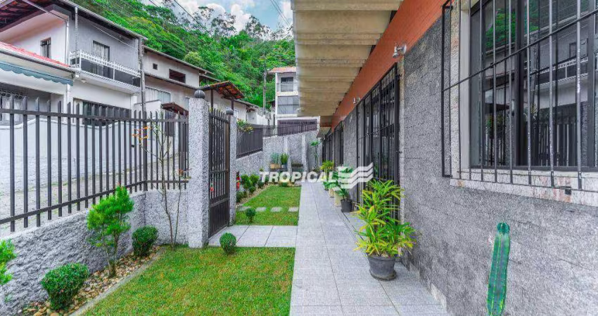 Casa com 3 dormitórios à venda, 171 m² por R$ 450.000,00 - Vorstadt - Blumenau/SC