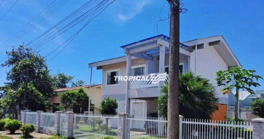Casa com 3 dormitórios à venda, 184 m² por R$ 650.000,00 - Quinta dos Açorianos - Barra Velha/SC