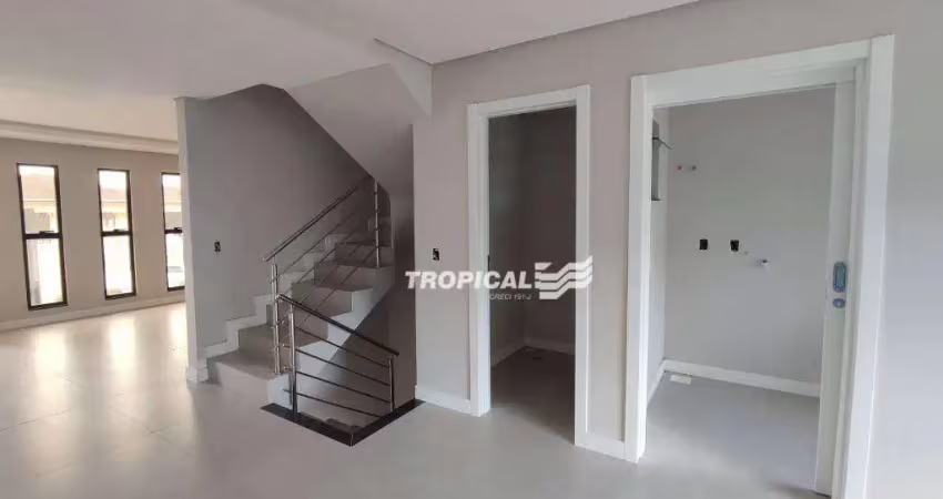 Sobrado com 3 dormitórios à venda, 184 m² por R$ 895.000,00 - Fortaleza - Blumenau/SC