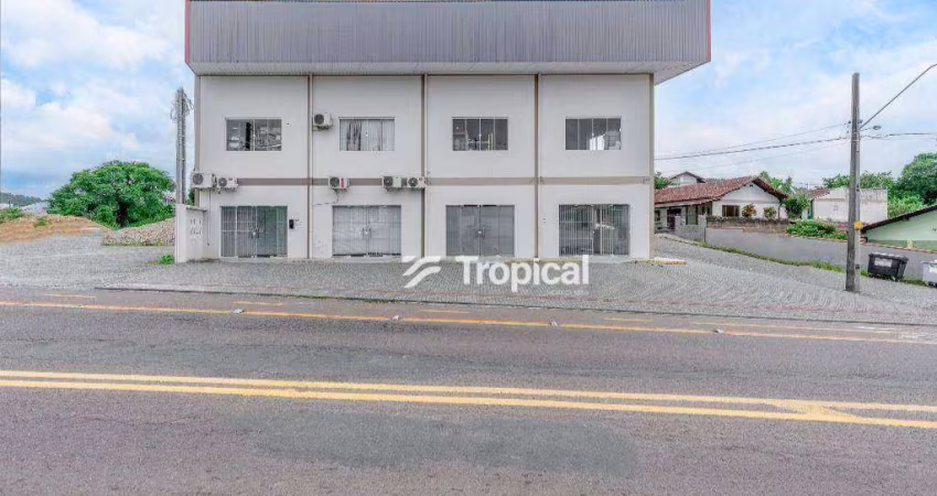 Loja para alugar por R$ 4.000,00/mês - Água Verde - Blumenau/SC
