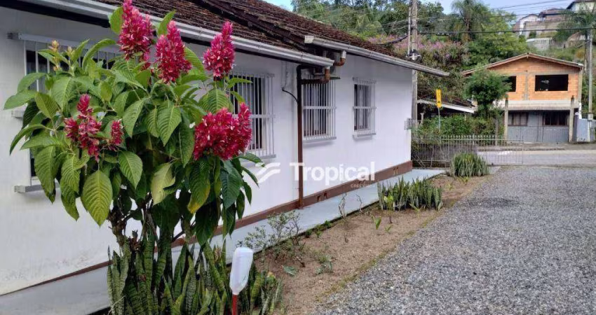 Casa com 3 dormitórios à venda, 168 m² por R$ 930.000,00 - Progresso - Blumenau/SC