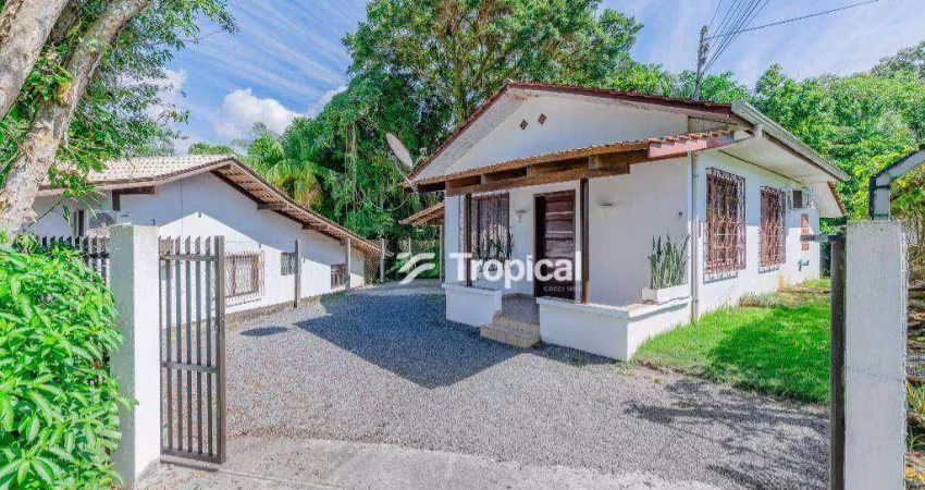Casa com 2 dormitórios para alugar, 90 m² por R$ 2.100,00/mês - Velha - Blumenau/SC