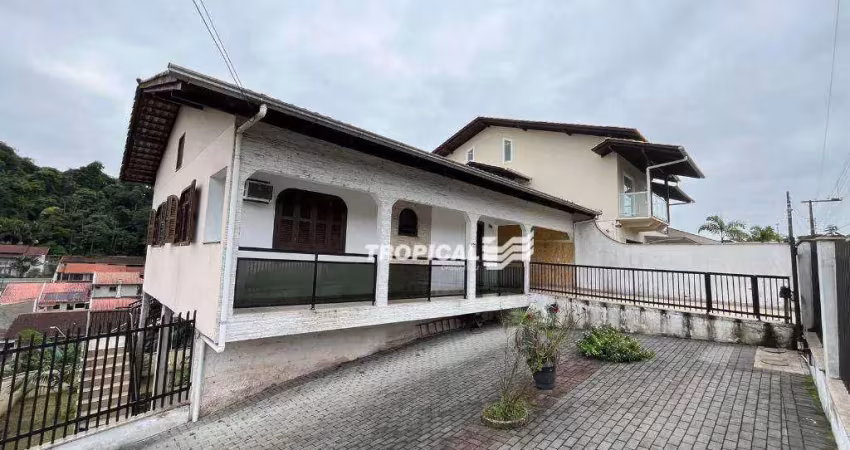 Casa com 3 dormitórios à venda, 119 m² por R$ 700.000,00 - Fortaleza - Blumenau/SC