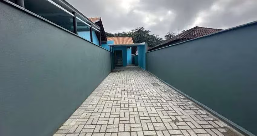 Casa com 2 quartos para alugar na NORBERTO HOCHSTEIN, 273, Aventureiro, Joinville