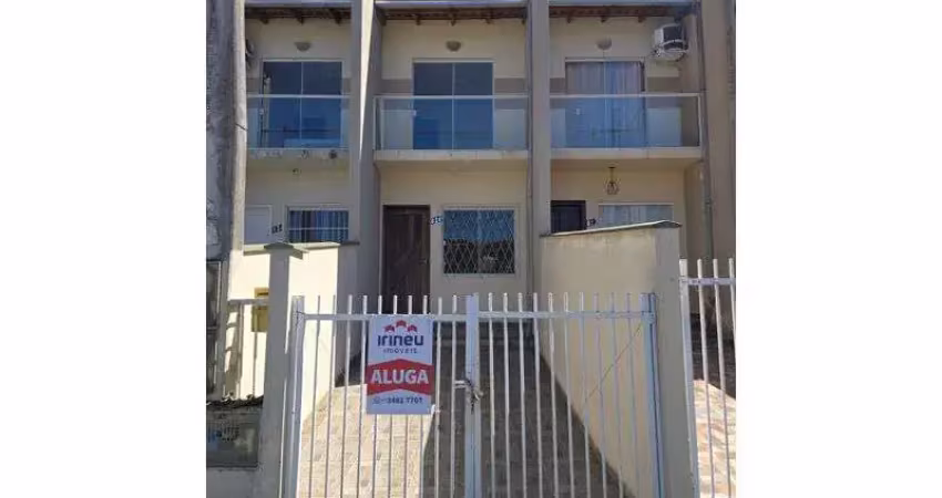 Casa com 2 quartos para alugar na Rua Américo Vespúcio, 620, Nova Brasília, Joinville