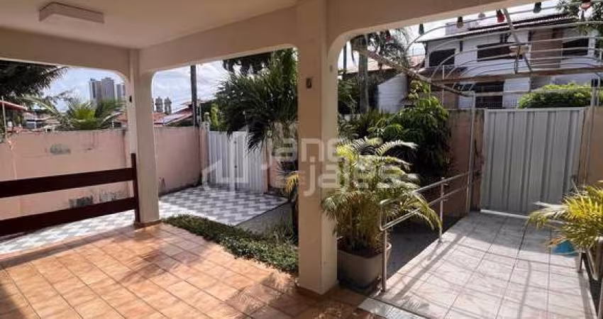 Casa Cidade Jardim c/ 4 quartos - R$ 1.200.000 - Natal/RN