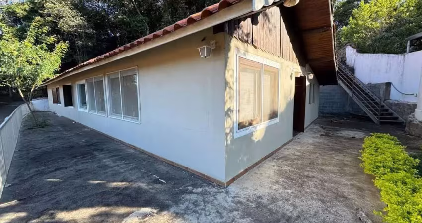 Casa com 3 dormitórios à venda, 270 m² por R$ 800.000,00 - Lopes - Valinhos/SP