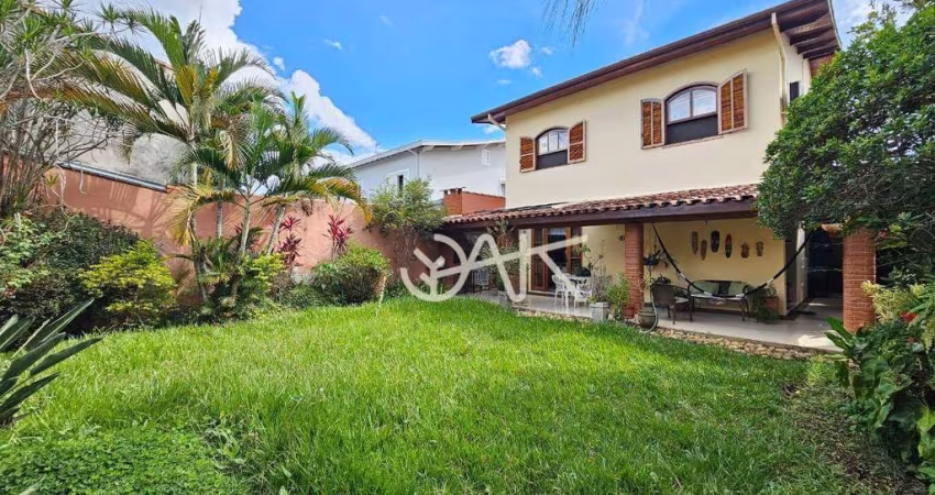 Casa com 5 dormitórios à venda, 273 m² por R$ 2.750.000 - Jardim das Colinas - São José dos Campos/SP