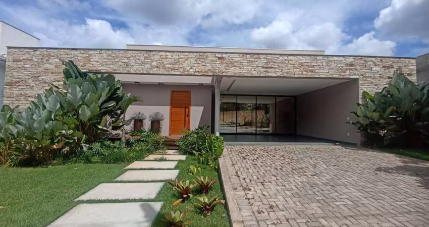 Casa com 4 suites no Condominio Vitória Golf