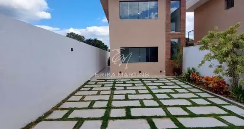 CASA COM PISCINA
