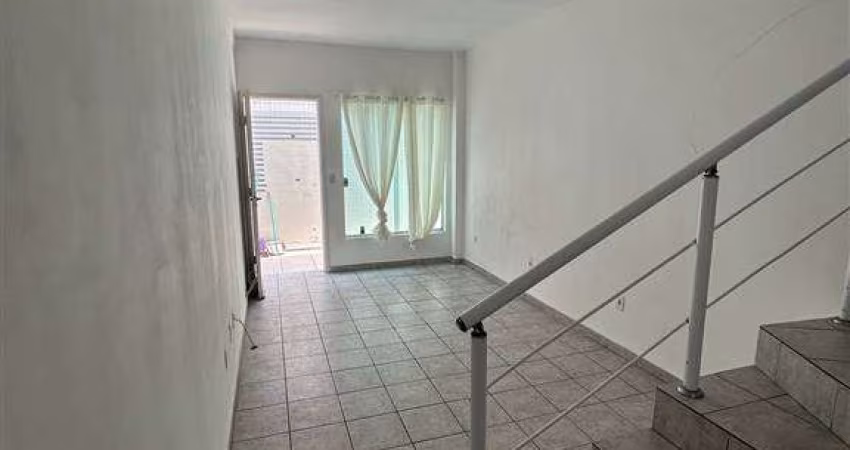 425mil - Sobrado 2 Dormitórios no Canto do Forte