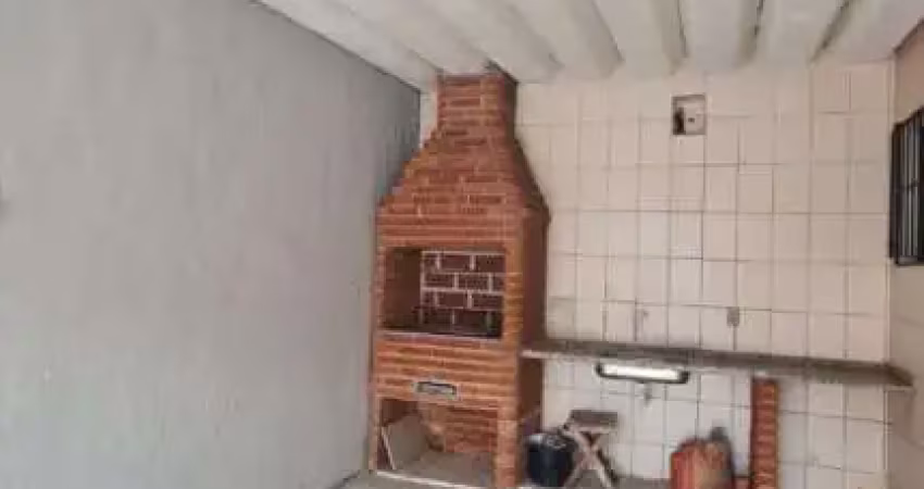 Casa geminada 2 dormitórios 1 suite churrasqueira quintal 2 vagas 395mil