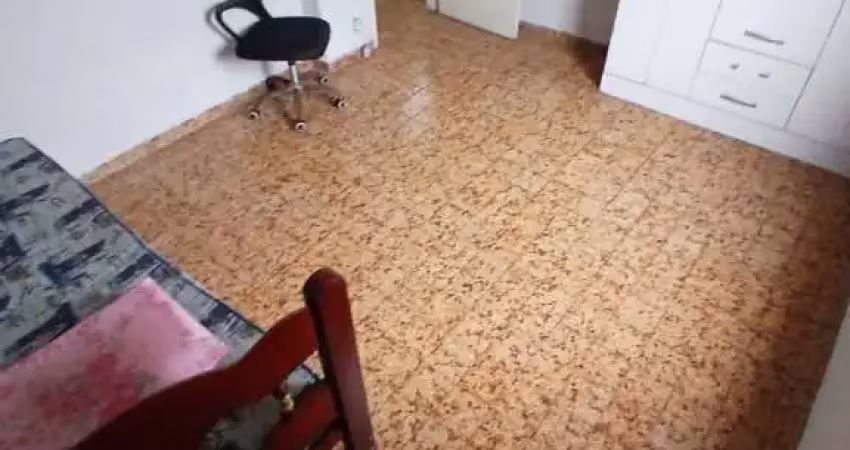 235mil à vista apartamento 2 quartos amplo segundo andar de escada forte comércio da vila caiçara