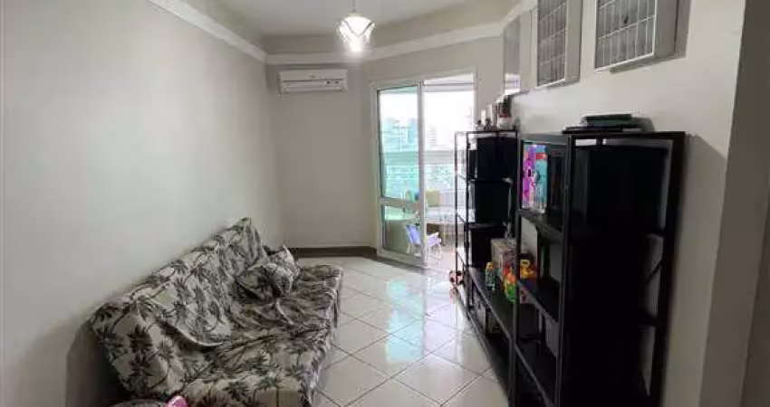 Locação definitiva - apartamento de 1 dormitório com garagem no forte - r$ 2.650 pacote