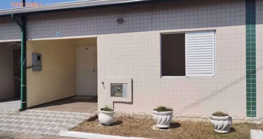 Linda casa em condominio com 2 dormitórios, vaga de garagem no quietude, por apenas r$245.000 à vista ou pelos bancos