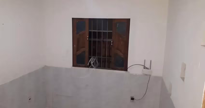 Apartamento com 1 quarto(s) e 1 banheiro(s) para alugar, 32 m² por r$ 760 / mês