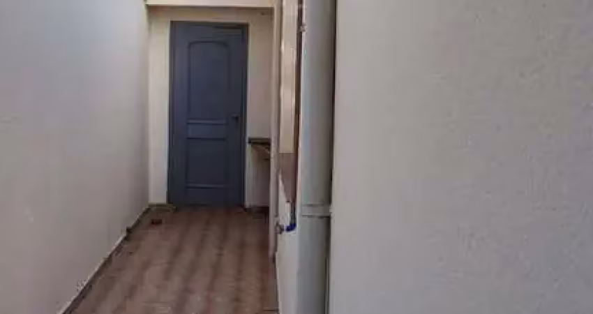 Casa com 3 quarto(s) e 4 banheiro(s) para alugar, 200 m² por r$ 3000 / mês