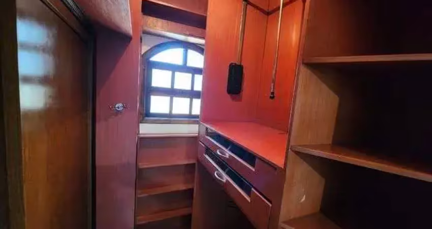 Casa com 2 quarto(s) e 2 banheiro(s) para alugar, 246 m² por r$ 4000 / mês