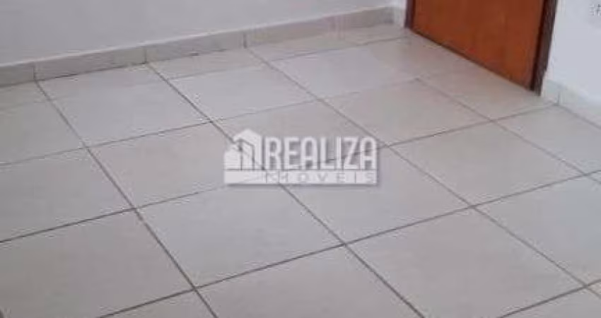 Apartamento com 1 Quarto(s) e 1 banheiro(s) para Alugar, 37 m² por R$ 1240 / Mês