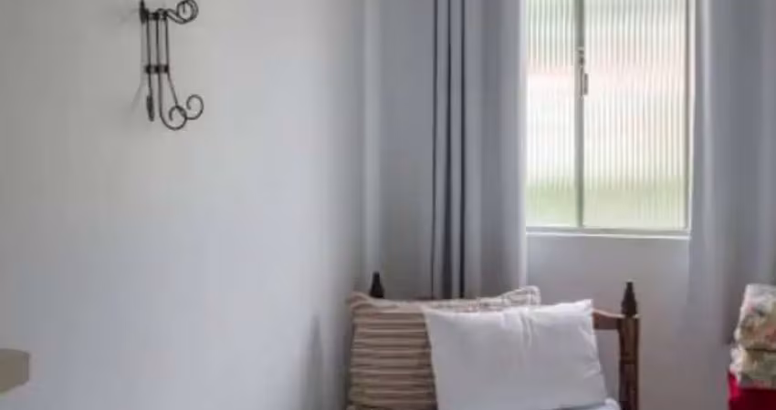 Casa com 4 quarto(s) e 2 banheiro(s) para alugar, 150 m² por r$ 4000 / mês