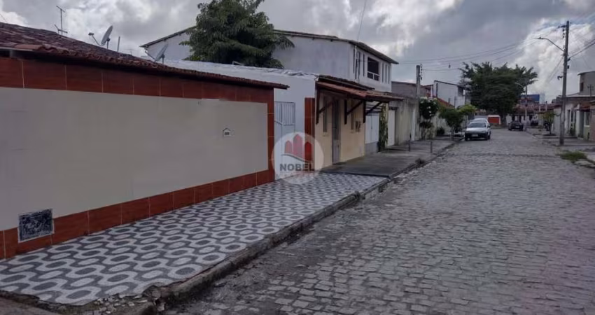 Casa com 2 Quarto(s) e 2 banheiro(s) para Alugar, 200 m² por R$ 2200 / Mês