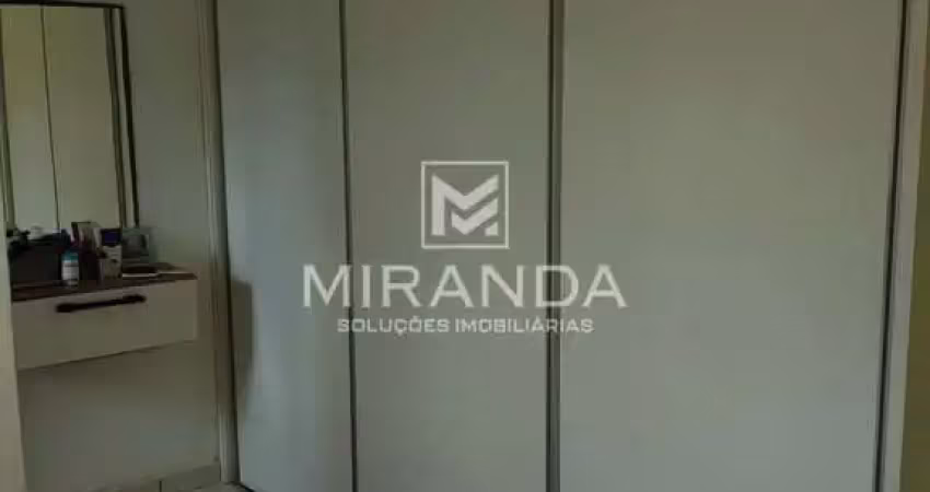 Apartamento com 3 quarto(s) e 2 banheiro(s) para alugar, 189 m² por r$ 1750 / mês