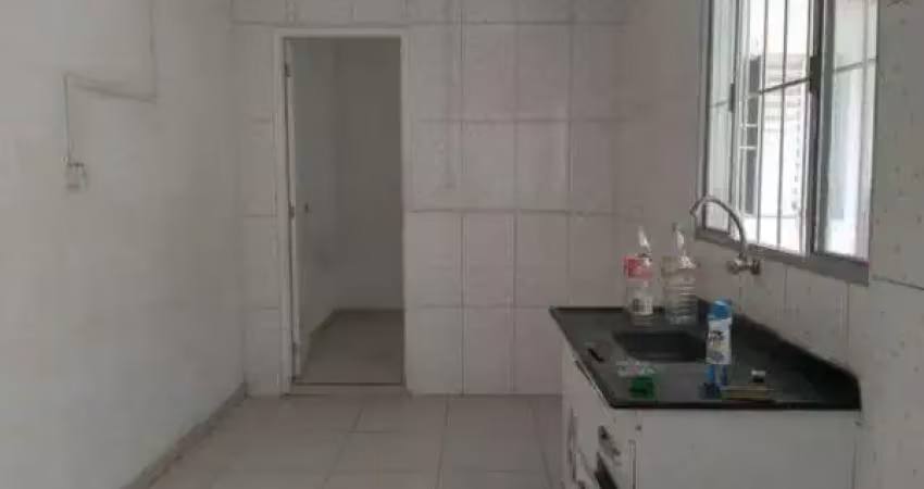 Casa com 1 quarto(s) e 1 banheiro(s) para alugar, 35 m² por r$ 1100 / mês