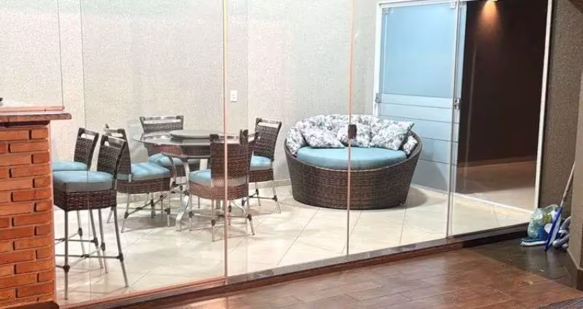 Casa com 3 quarto(s) e 2 banheiro(s) para alugar, 100 m² por r$ 5750 / mês
