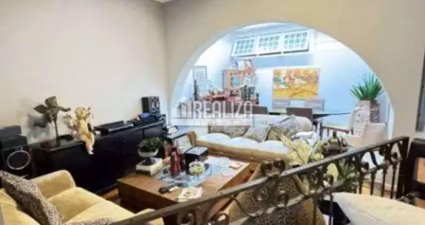 Casa com 3 quarto(s) e 3 banheiro(s) para alugar, 255 m² por r$ 5700 / mês
