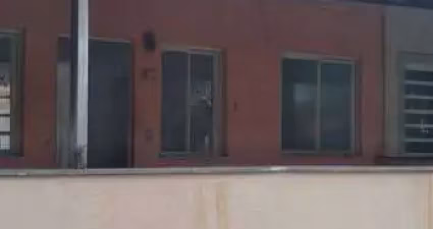 Apartamento com 3 quarto(s) e 1 banheiro(s) para alugar, 70 m² por r$ 850 / mês