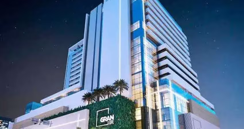 Apartamento com 1 quarto(s) e 2 banheiro(s) para alugar, 49 m² por r$ 2700 / mês