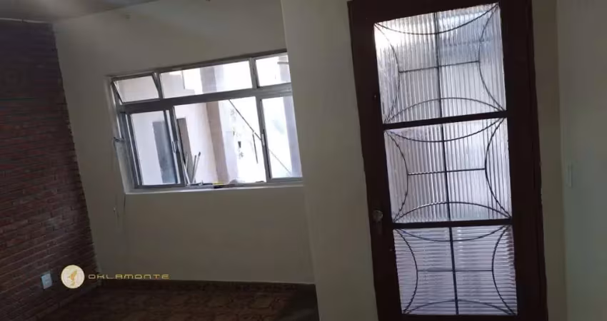 Casa com 1 quarto(s) e 1 banheiro(s) para alugar, 65 m² por r$ 1650 / mês