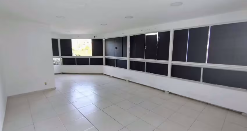 Apartamento com 1 quarto(s) e 1 banheiro(s) para alugar, 60 m² por r$ 3000 / mês