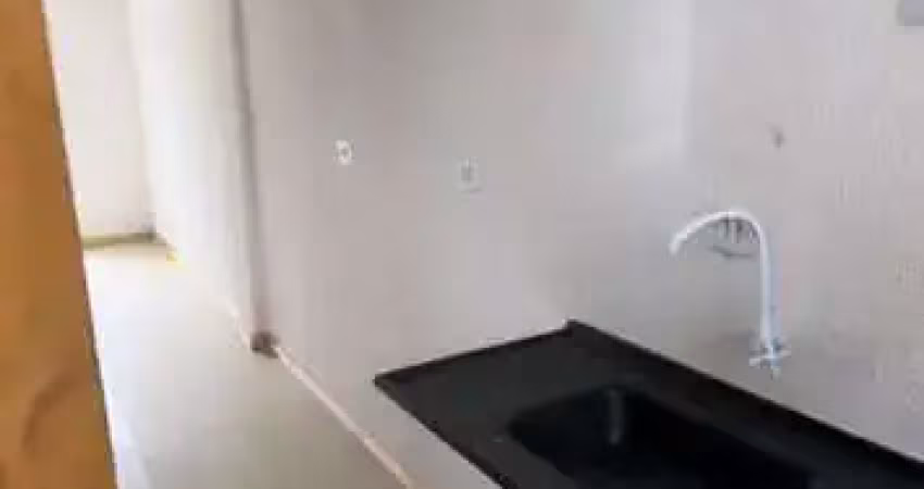 Apartamento com 1 quarto(s) e 1 banheiro(s) para alugar, 27 m² por r$ 1079 / mês