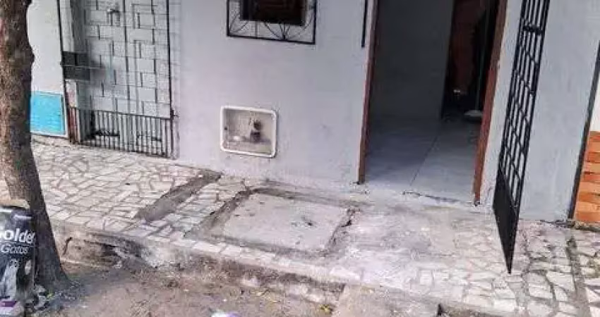 Casa com 1 quarto(s) e 1 banheiro(s) para alugar, 50 m² por r$ 432 / mês