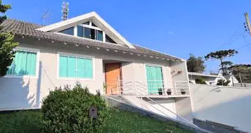 Casa com 3 quarto(s) e 3 banheiro(s) para alugar, 250 m² por r$ 4950 / mês