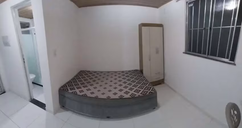 Apartamento com 1 quarto(s) e 1 banheiro(s) para alugar, 14 m² por r$ 915 / mês