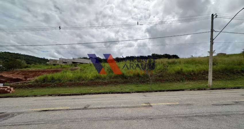 Lote com boa topografia no Condomínio Valle da Serra.