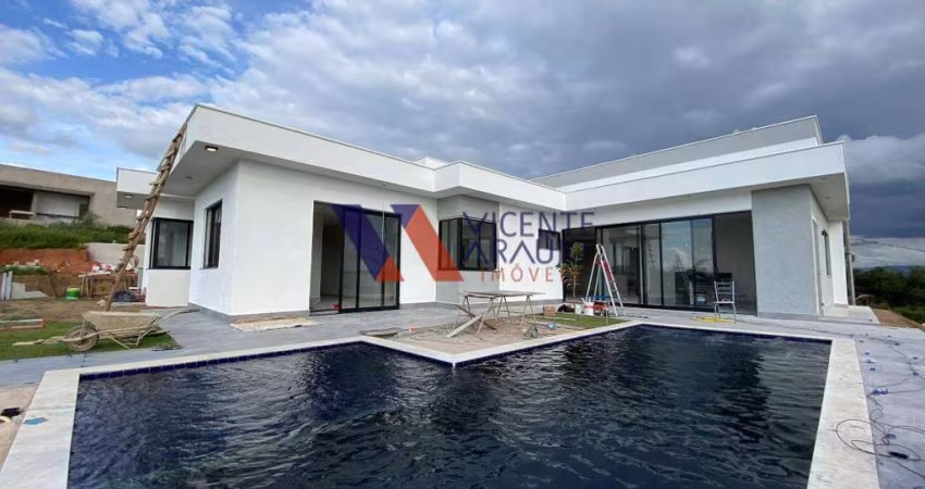Casa com 3 suítes à venda no Condomínio Valle da Serra, em Betim.