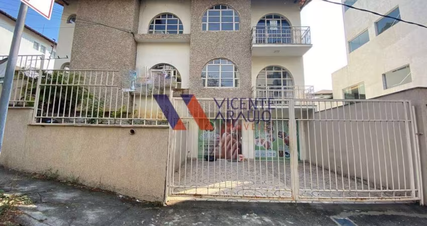 Estar em um ambientes espaçoso e localização central será o seu novo objetivo a alcançar? Então veja só este apartamento